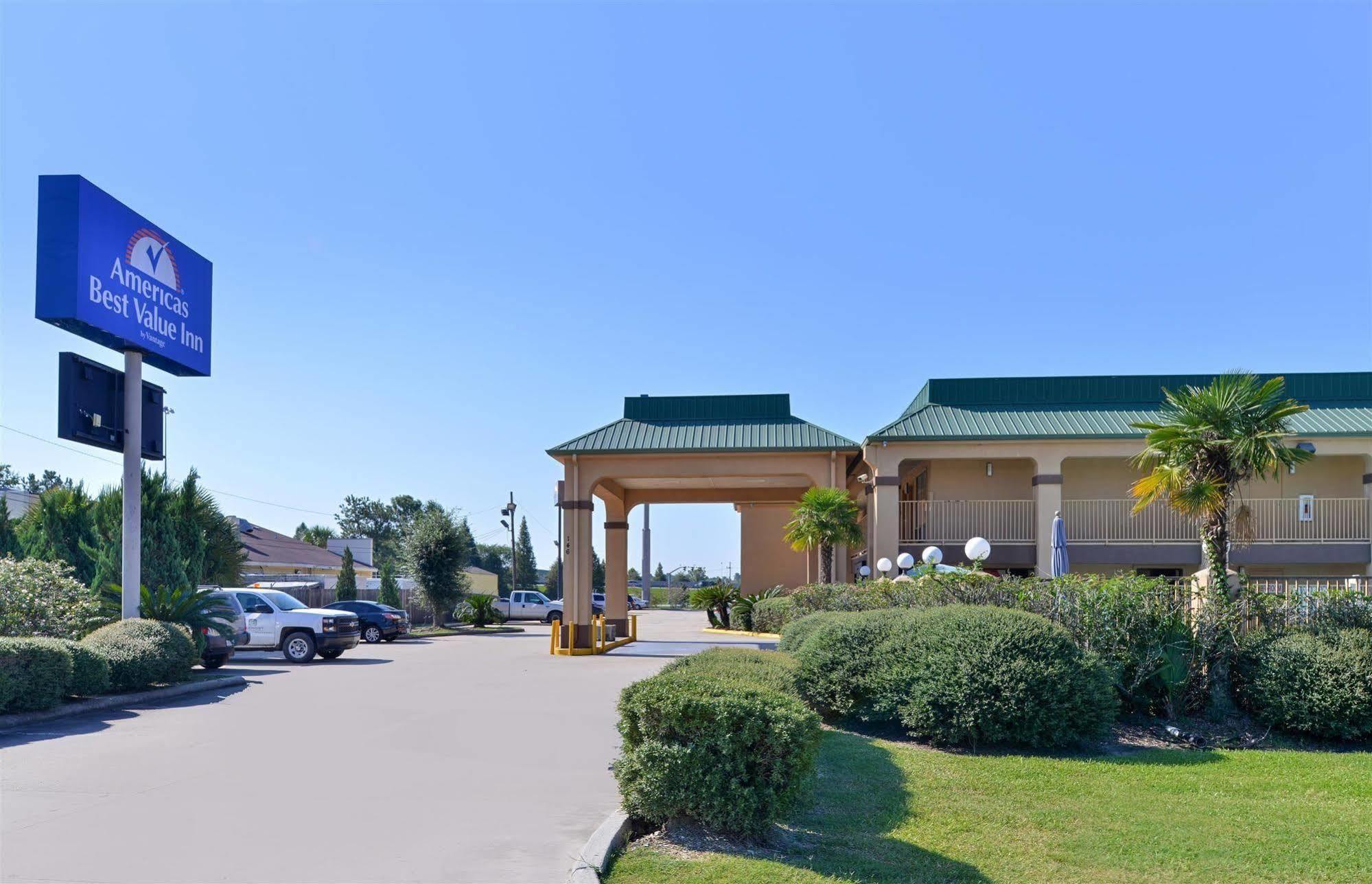 Americas Best Value Inn Денем Спрингс Экстерьер фото